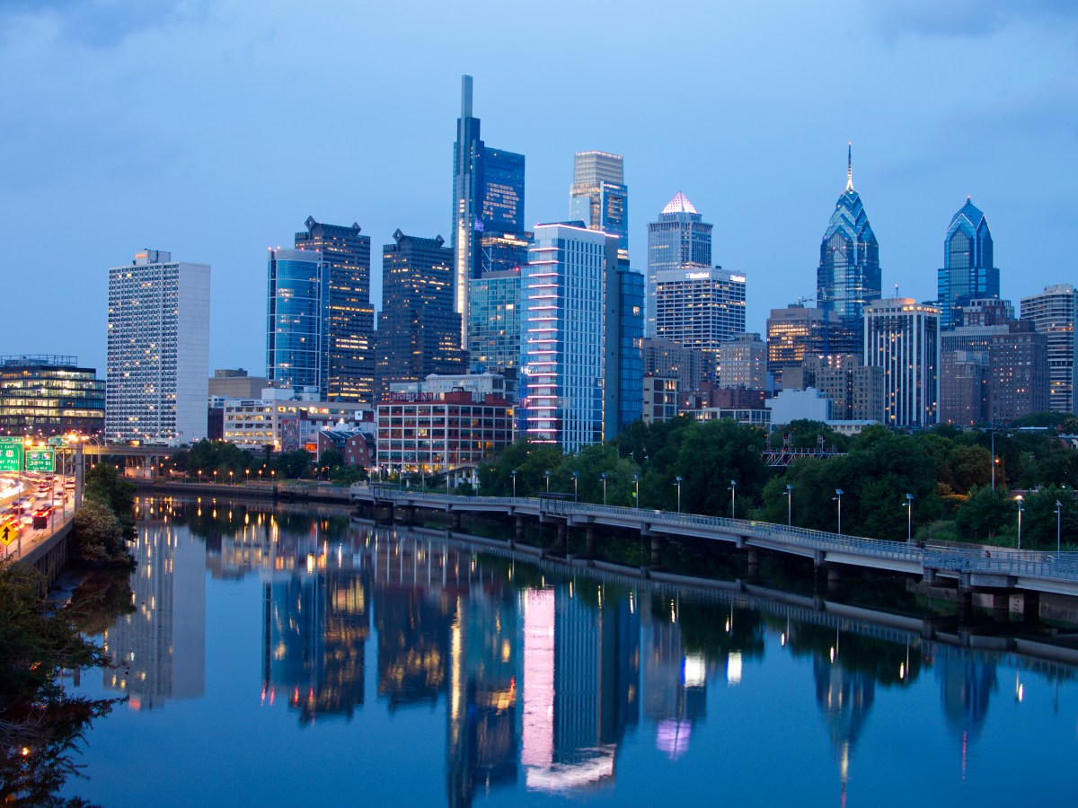 Pod: Eagles-Giants III: The Divisional Playoffs; The Flyers and Sixers are Playing, Too!